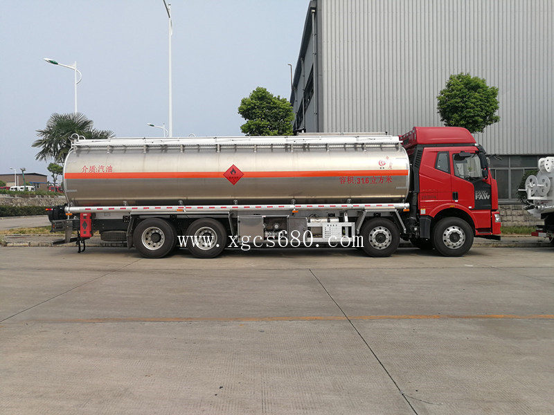 廈工楚勝油罐槽罐專用車廠家官網(wǎng)_移動加油站運油車_危險品液體運輸車改裝廠_鋁合金液罐運輸運油車價格_飛機加油越野油罐車_全地型四驅(qū)油罐加油車_殯葬殯儀車改裝廠_混凝土攪拌水泥罐車_液化氣運輸罐車圖片_廠家直銷二手國三國四油罐車礦區(qū)專用大馬力槽罐車